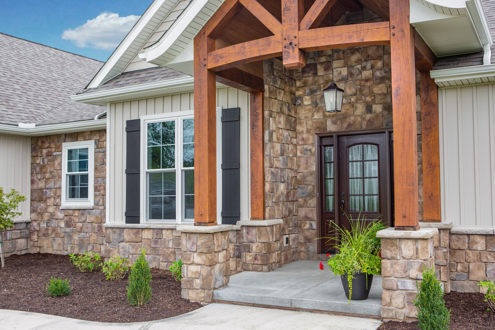 ProVia® Natural Cut™ Stone Veneer